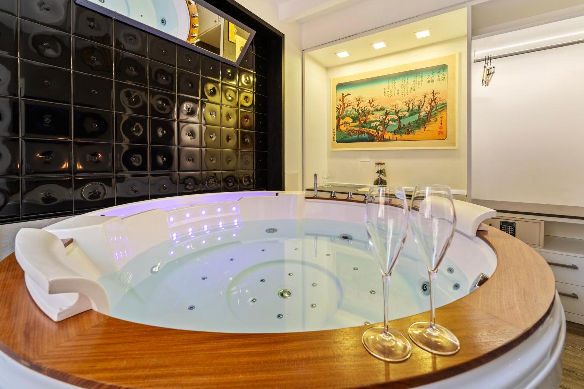 Ukiyo Suites And Rooms Cagliari Zewnętrze zdjęcie