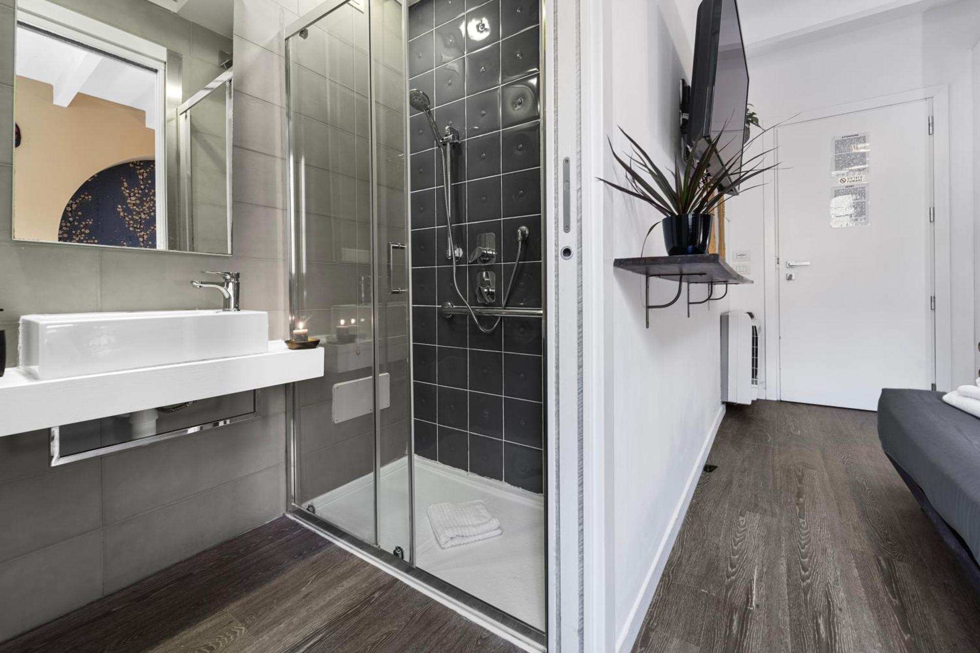 Ukiyo Suites And Rooms Cagliari Pokój zdjęcie